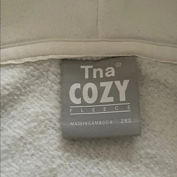 aritzia zip up - Picture 3 of 4